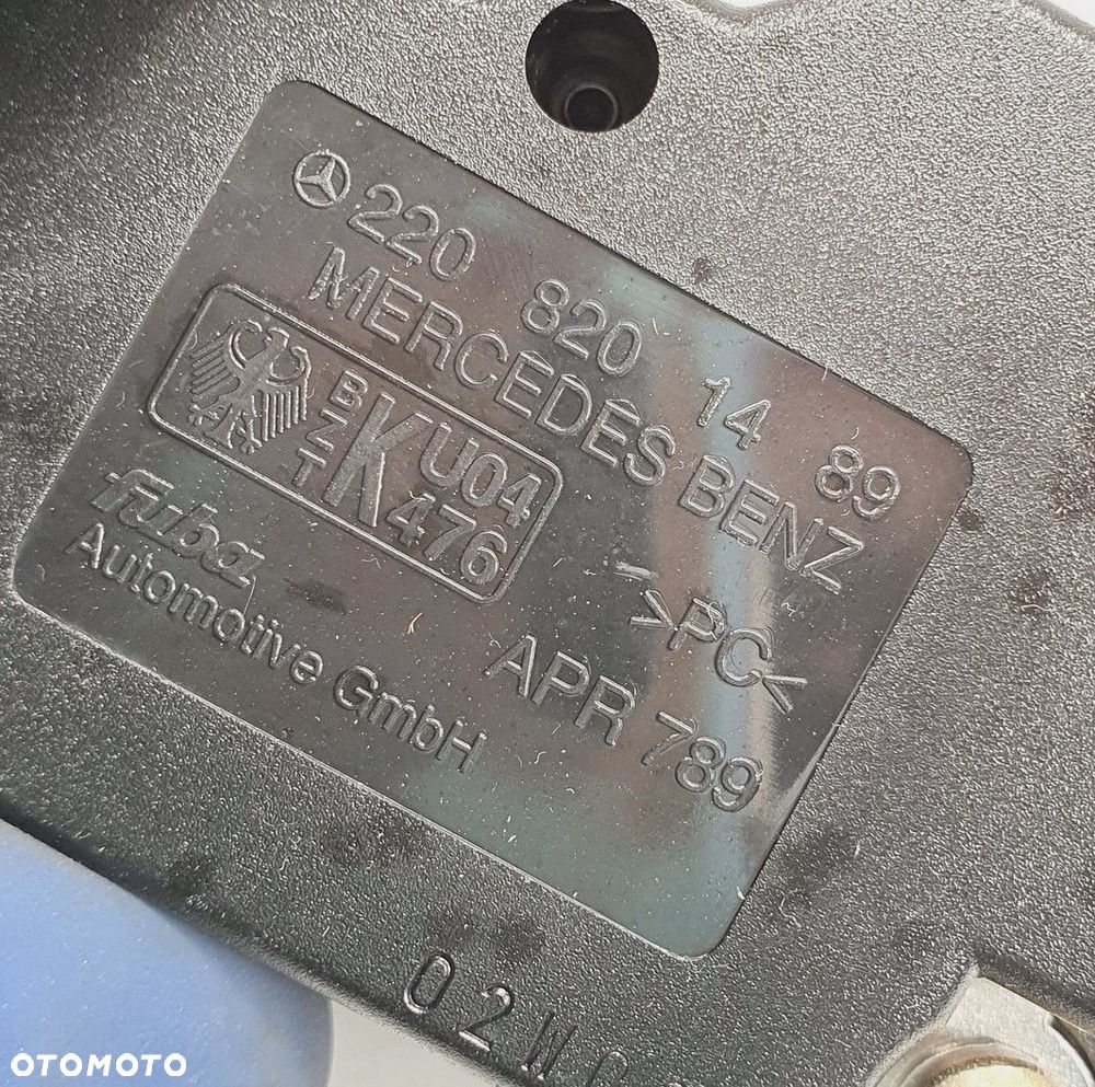 WZMACNIACZ ANTENY MERCEDES W220 2208201489 - 2