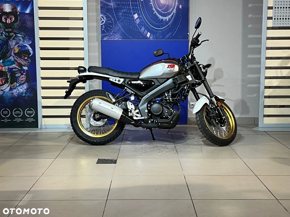 Yamaha XSR - 8