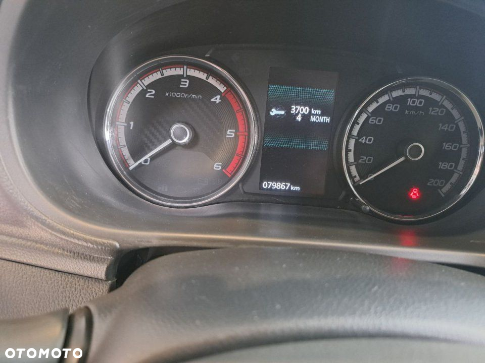 Mitsubishi L200 - 11