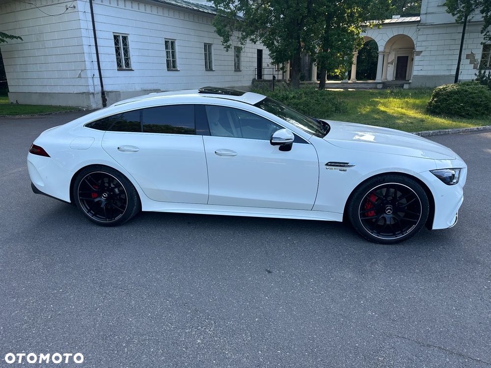 Mercedes-Benz AMG GT 63 4Matic+ Speedshift MCT 9G - 12