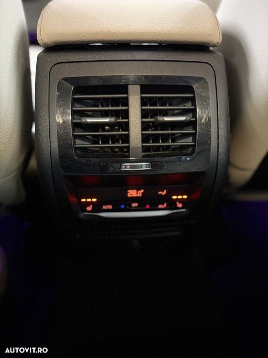 BMW X3 xDrive30i Aut. Luxury Line - 24