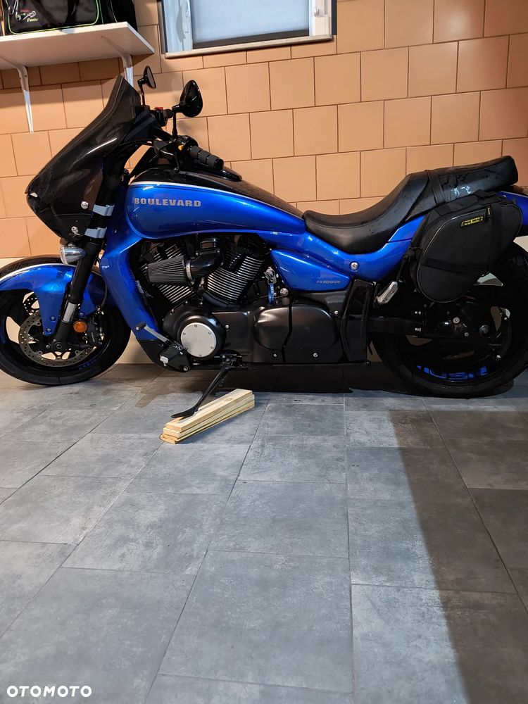 Suzuki Boulevard - 1