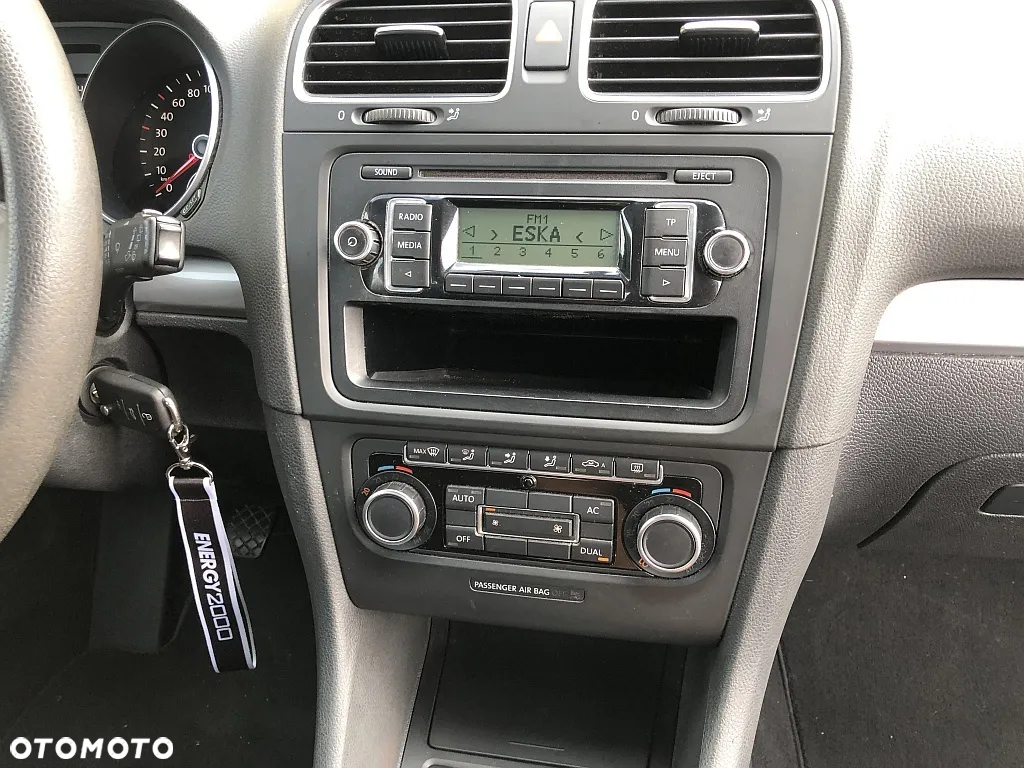 Volkswagen Golf 1.6 TDI DPF Comfortline - 13