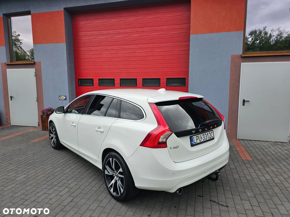 Volvo V60 D2 Drive-E Momentum - 15