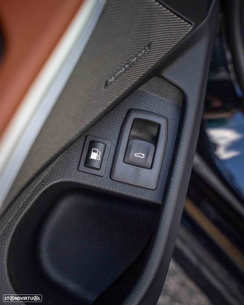 BMW 320 e Aut. Advantage - 39