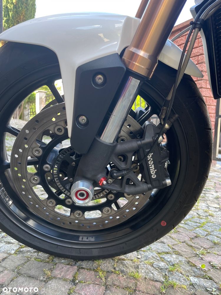 Triumph Speed Triple - 11