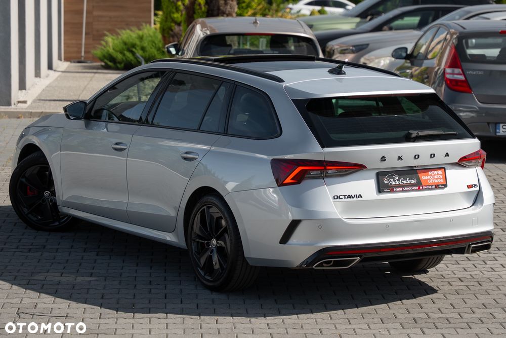 Skoda Octavia 2.0 TSI DSG RS - 15