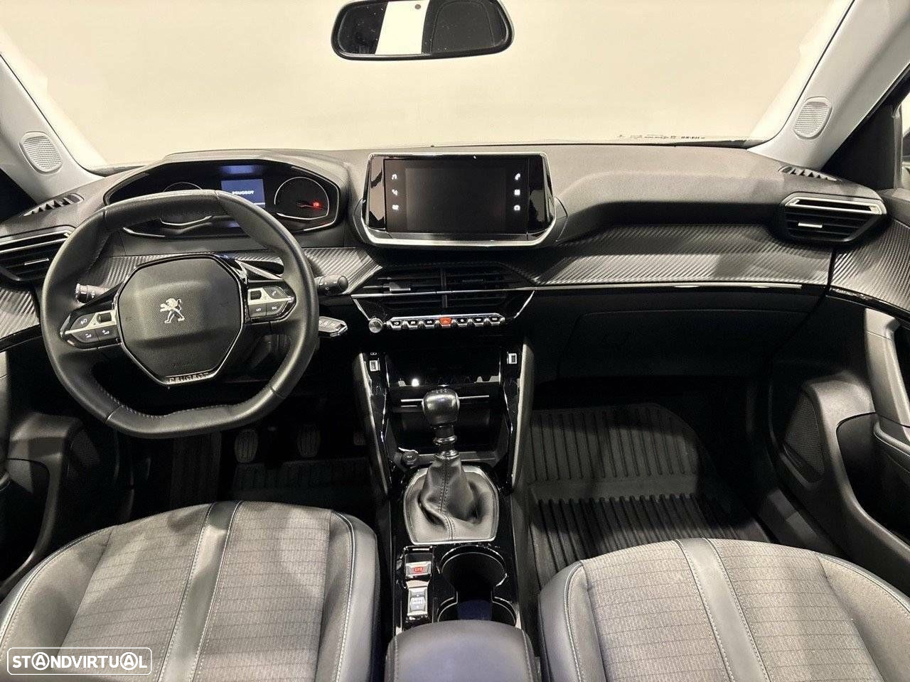 Peugeot 2008 1.2 PureTech Allure - 8