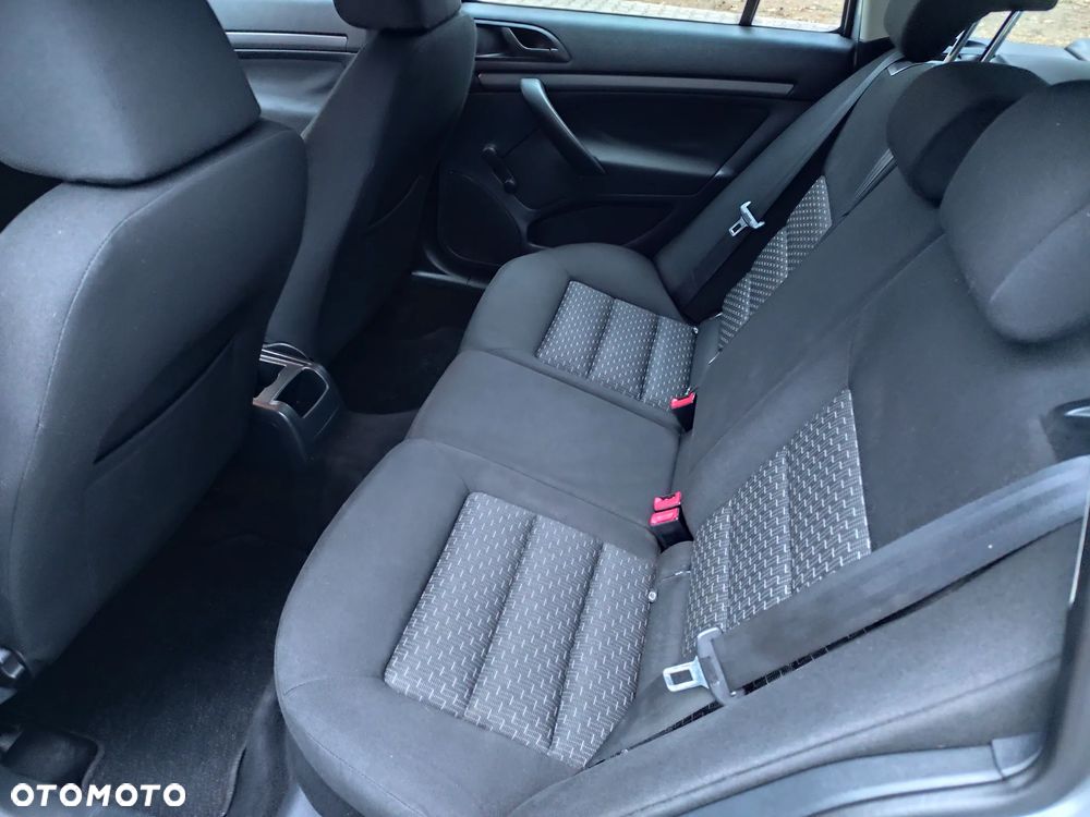 Skoda Octavia 1.6 Team Edition - 24