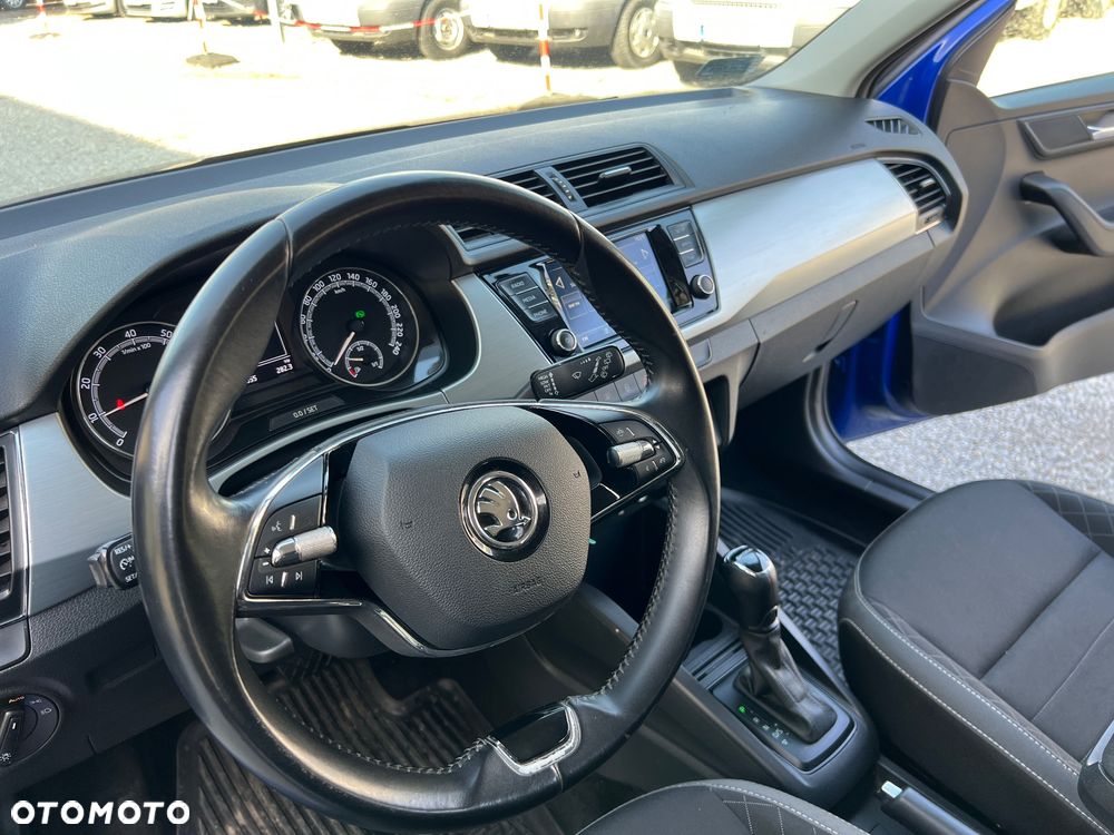 Skoda Fabia 1.0 TSI Style Color DSG - 10
