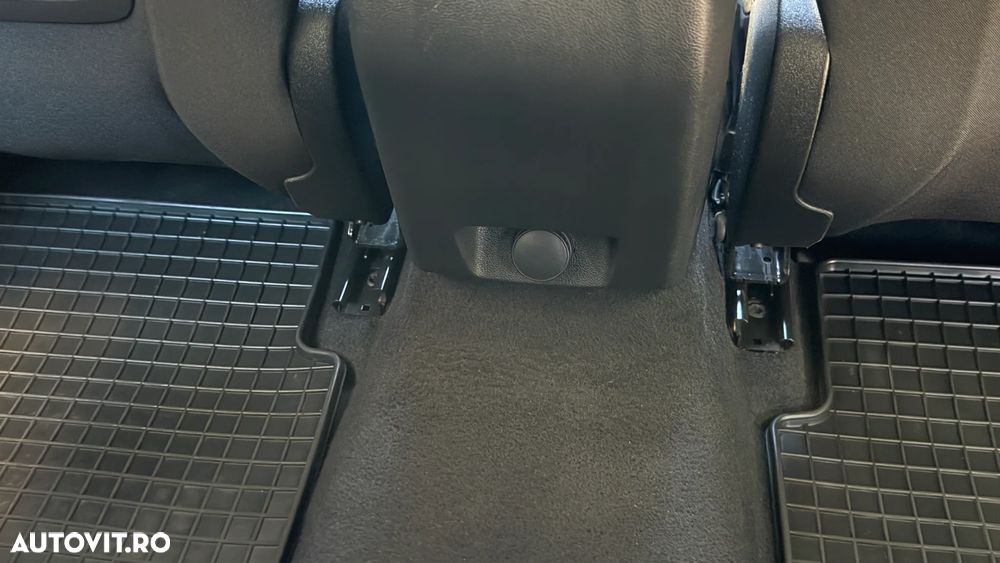 Ford Focus 1.0 EcoBoost Titanium - 29