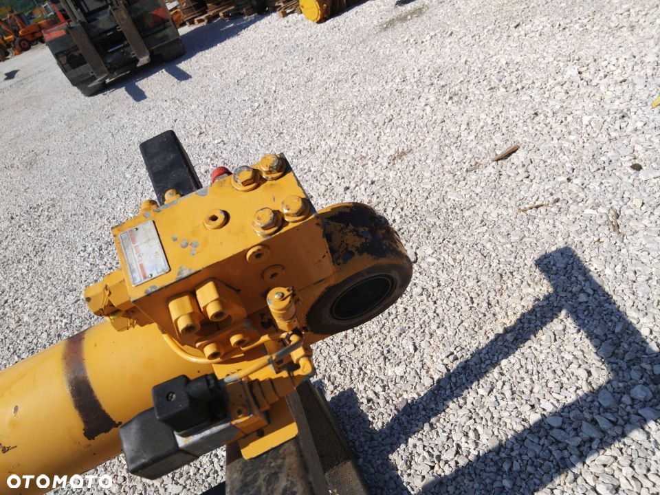 Siłownik hydrauliczny koparki Liebherr A316 A309 A312 A314 A900 A902 A904 - 7