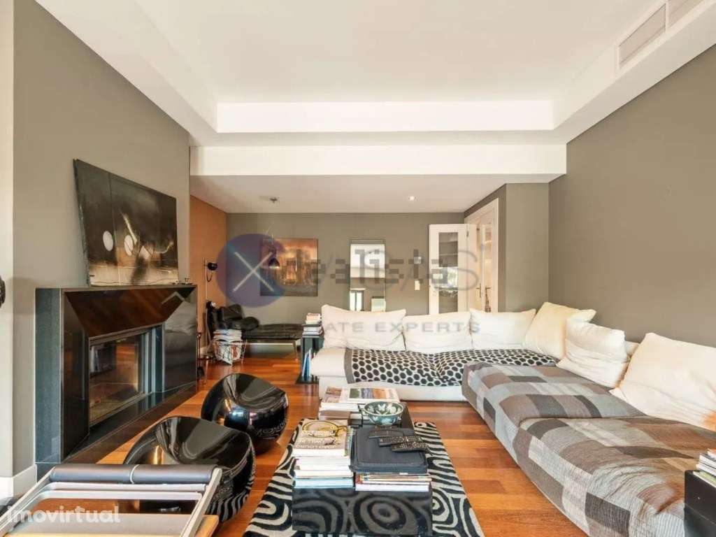 Apartamento T3 Duplex em condomínio de luxo na Quinta da Marinha em... - Grande imagem: 2/36