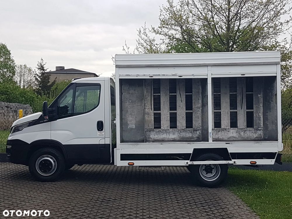 Iveco 70C18 KONTENER ROLETY BOK DO TRANSPORTU WODY 3,23x2,21x1,86 KLIMA DMC 7000KG RAMA PODWOZIE - 17