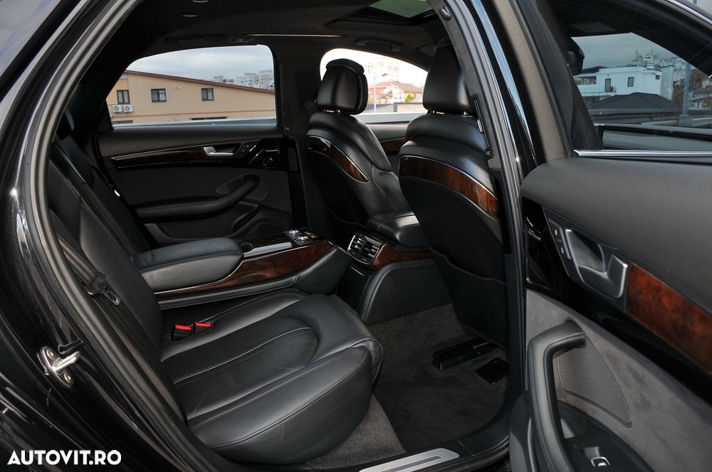 Audi A8 3.0 TDI DPF clean diesel quattro tiptronic Lang - 21