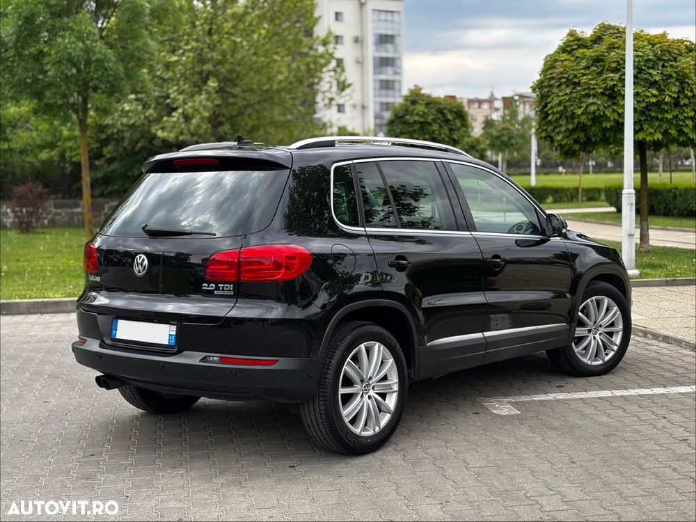 Volkswagen Tiguan 2.0 TDI DPF BlueMotion Technology Exclusive - 3