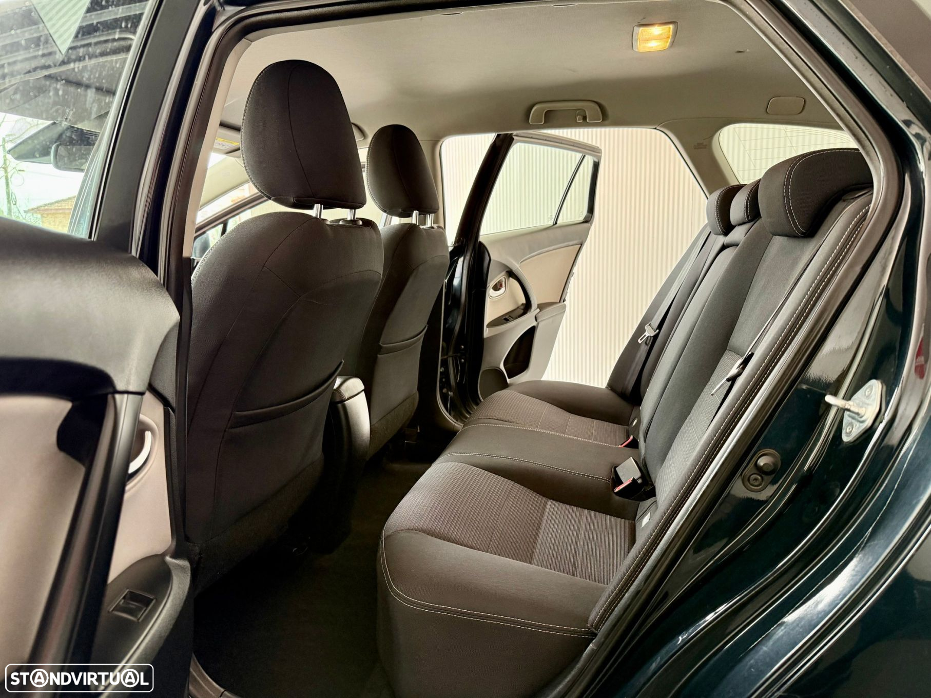 Toyota Avensis Touring Sports 1.6 D-4D Edition-S - 15