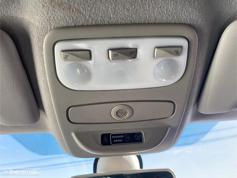 Renault Captur 1.5 dCi Helly Hansen - 23