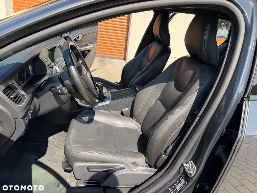 Volvo V60 D2 Drive-E Kinetic - 22