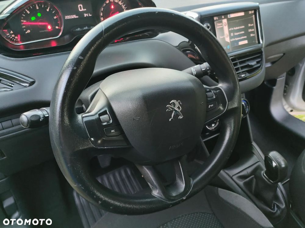 Peugeot 208 1.4 HDi Active - 8