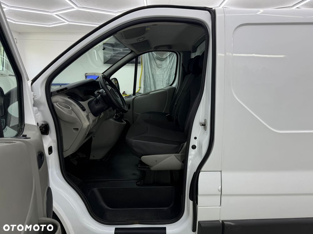 Opel Vivaro - 12