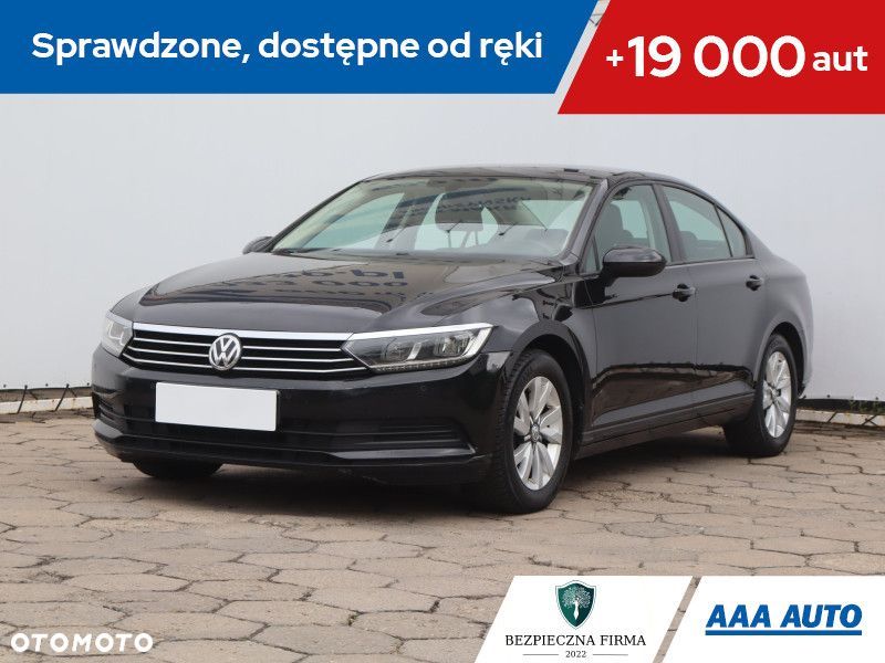 Volkswagen Passat - 2