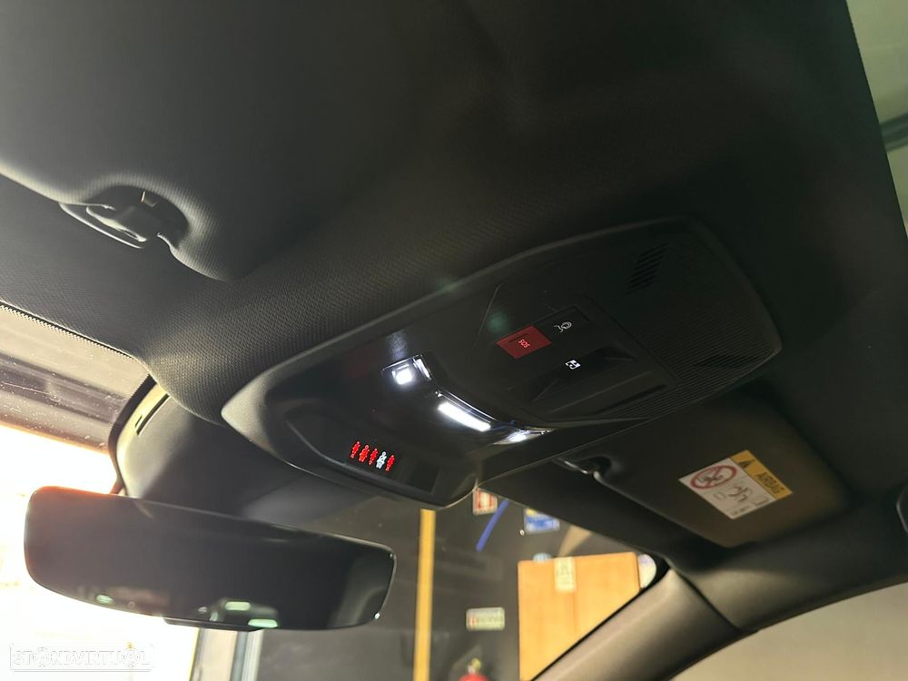 Peugeot 308 1.6 Hybrid GT Pack e-EAT8 - 20