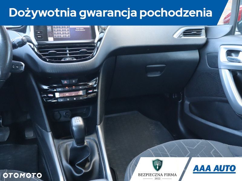 Peugeot 2008 - 10