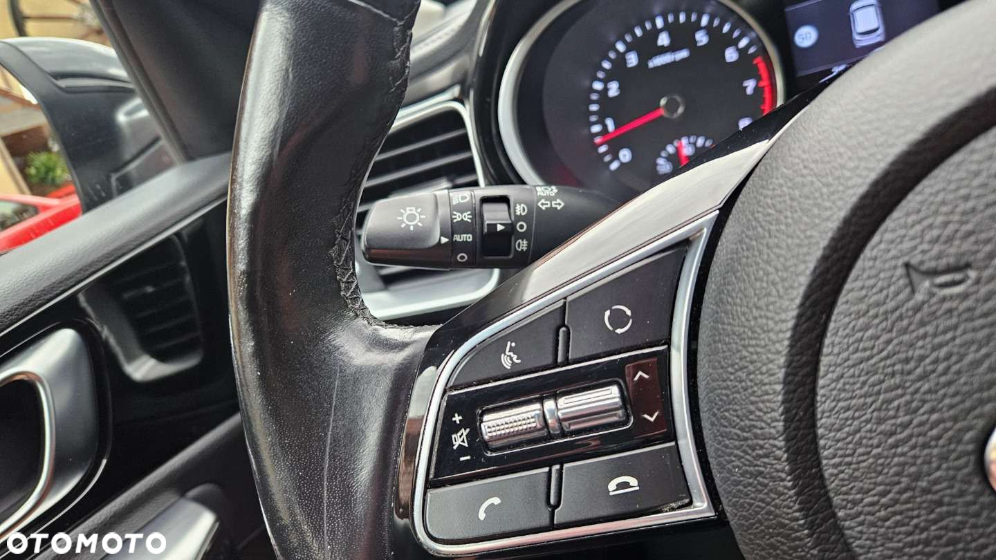 Kia Ceed - 24
