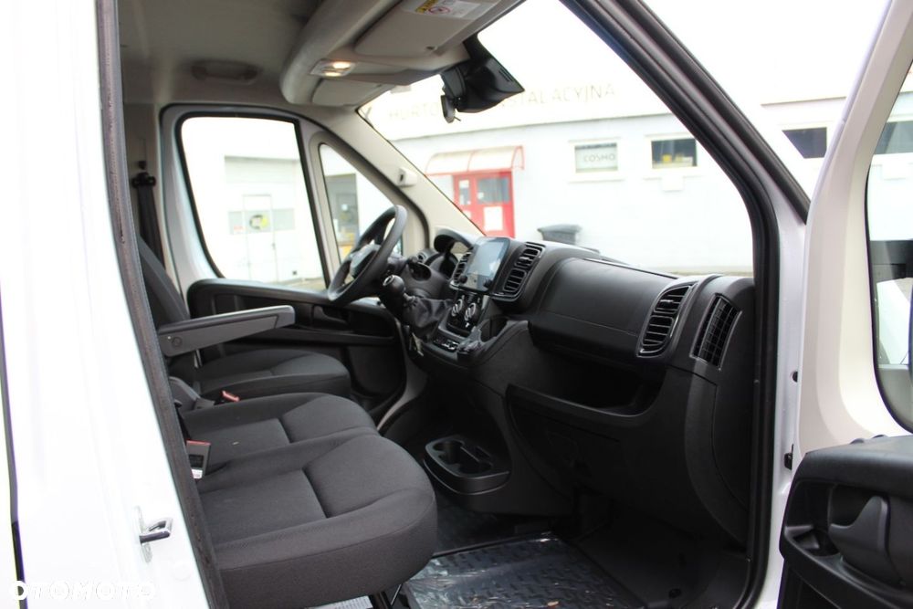 Fiat Ducato Podwójna kabina Skrzynia otwarta L3 3,5T 140KM - 36