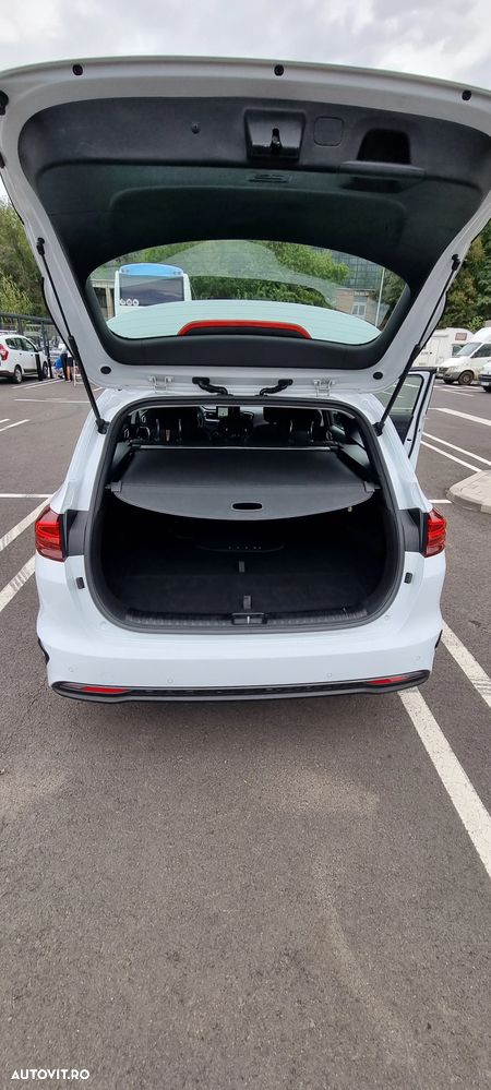 Kia Ceed 1.6 CRDi Platinum Edition - 9