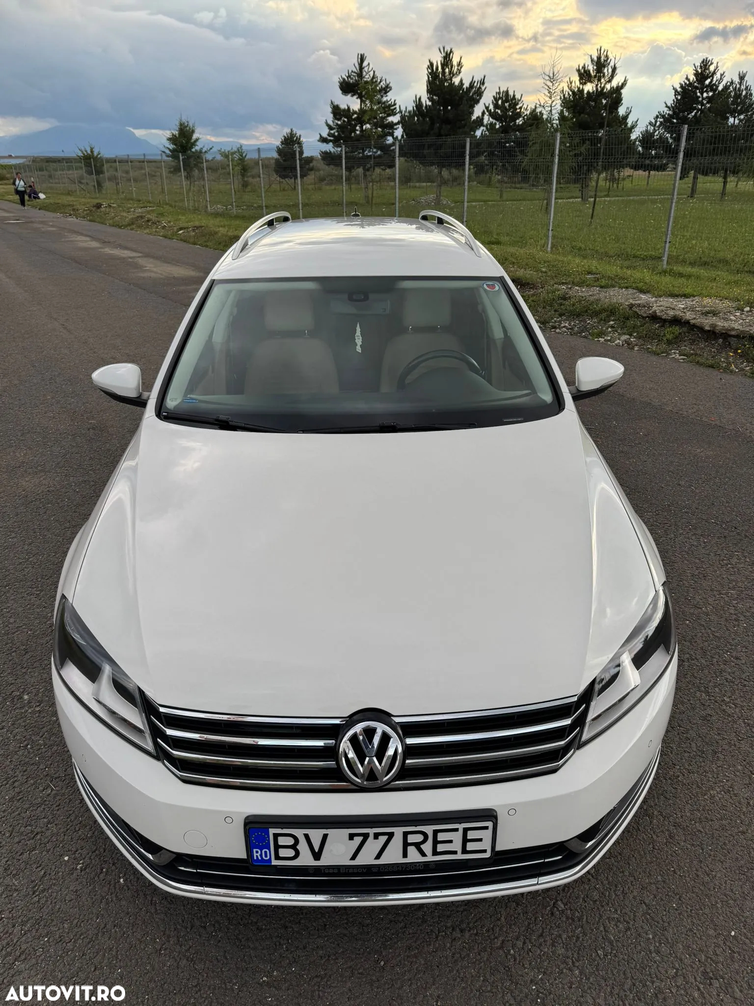 Volkswagen Passat Variant 2.0 TDI BlueMotion Technology DSG Highline - 5
