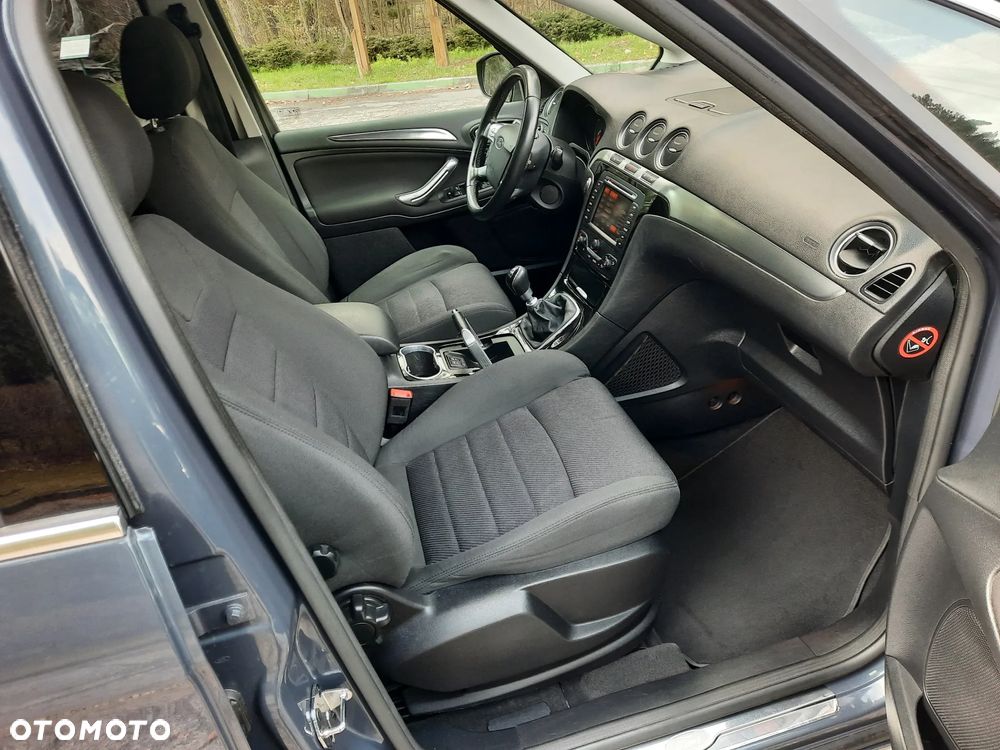 Ford S-Max 2.2 TDCi DPF Titanium X - 13