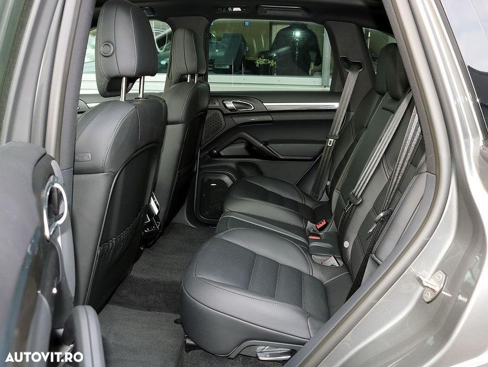 Porsche Cayenne S Tiptronic S - 11