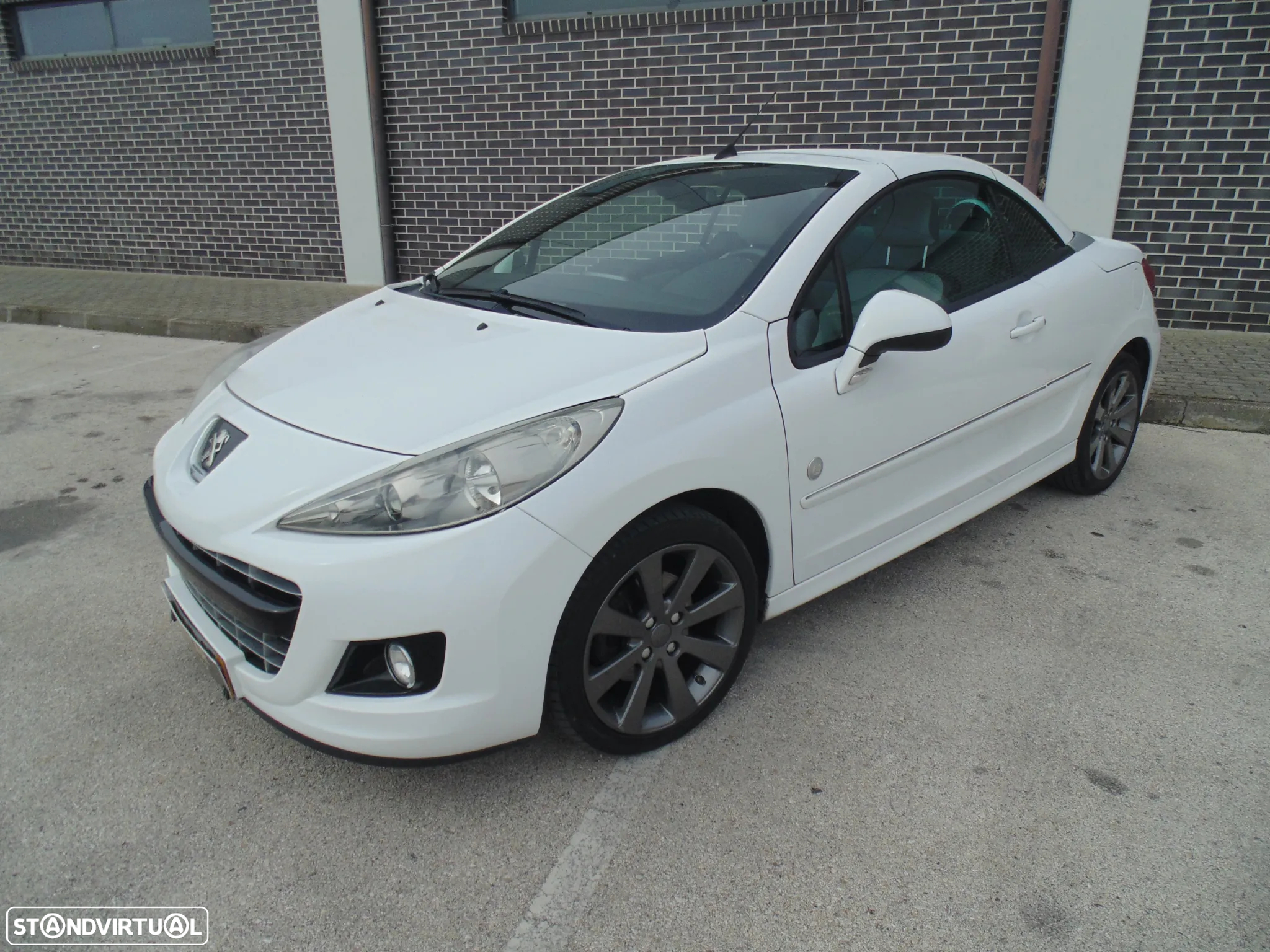 Peugeot 207 CC 1.6 HDi Roland Garros - 13