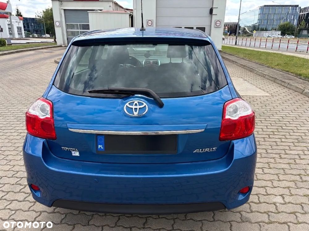 Toyota Auris 1.6 Premium - 2