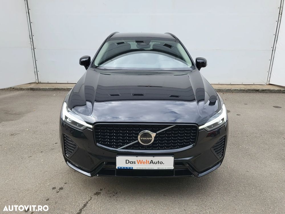 Volvo XC 60 B5 AT AWD MHEV Plus Dark - 2