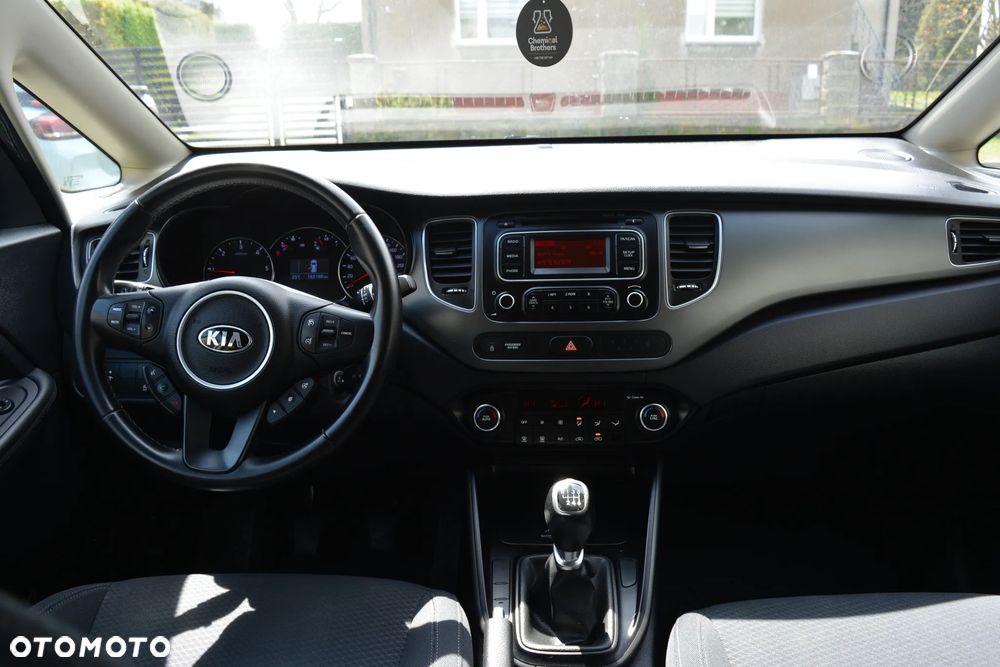 Kia Carens 1.7 CRDi 115 Dream Team Edition - 8