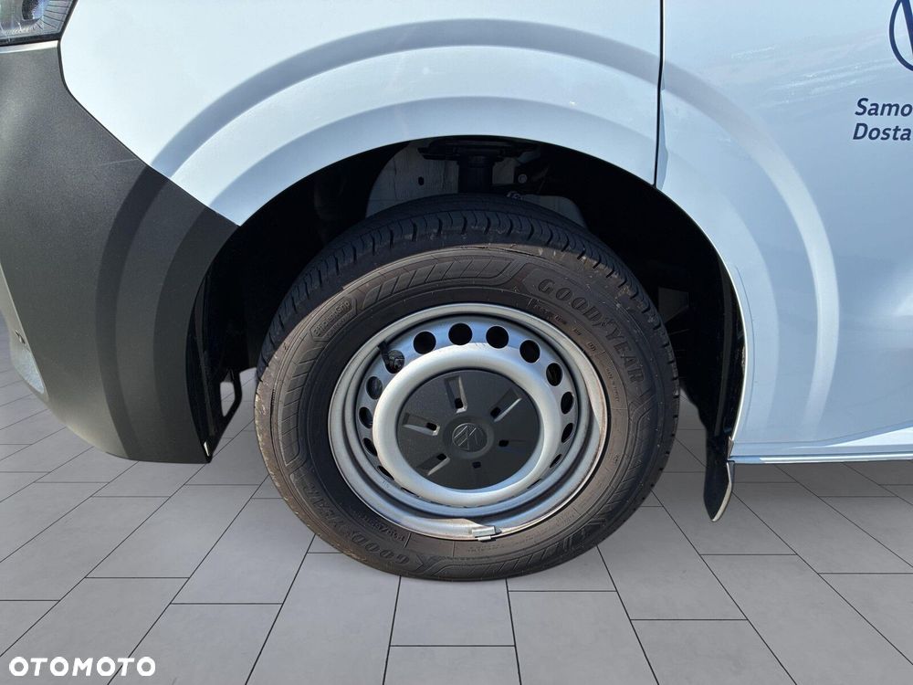 Volkswagen Transporter Furgon L2H1, 2.0 TDI 150 KM manual r. o. 3500 - 32