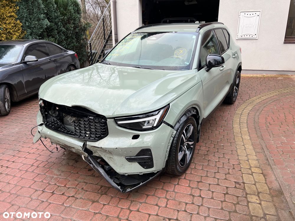Volvo XC 40 - 1