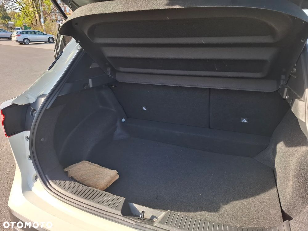 Nissan Qashqai 1.3 DIG-T MHEV Acenta Xtronic - 6