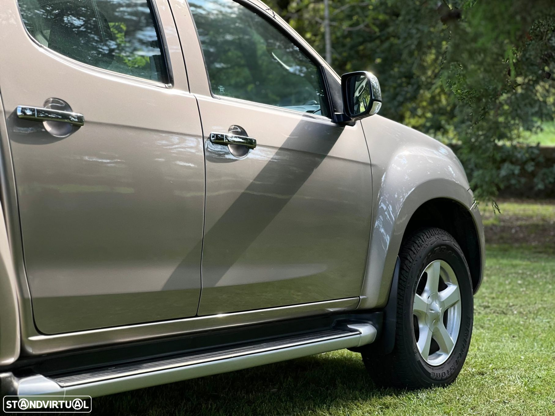 Isuzu D-Max 2.5 DTi CD 4WD LS - 23