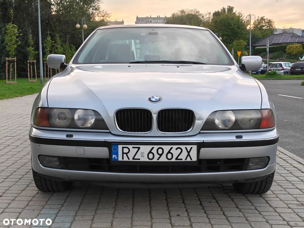 BMW Seria 5 - 1