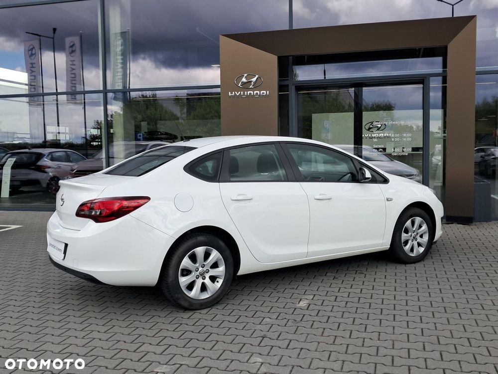 Opel Astra - 9
