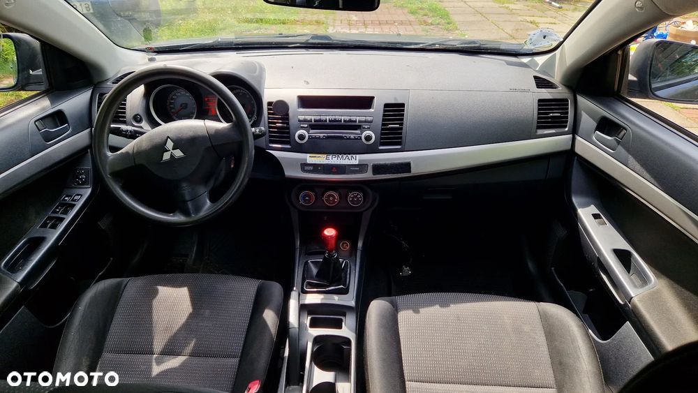 Mitsubishi Lancer 1.8 Inform LPG - 9