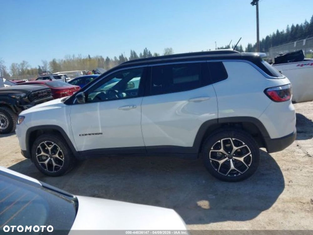 Jeep Compass - 3