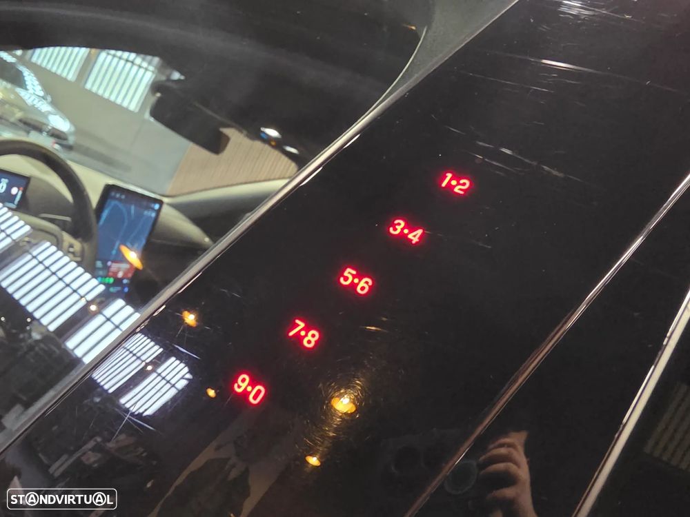 Ford Mustang Mach-E AWD PREMIUM - 44