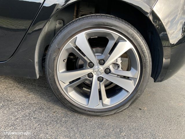 Peugeot 308 1.5 BlueHDi Style - 11