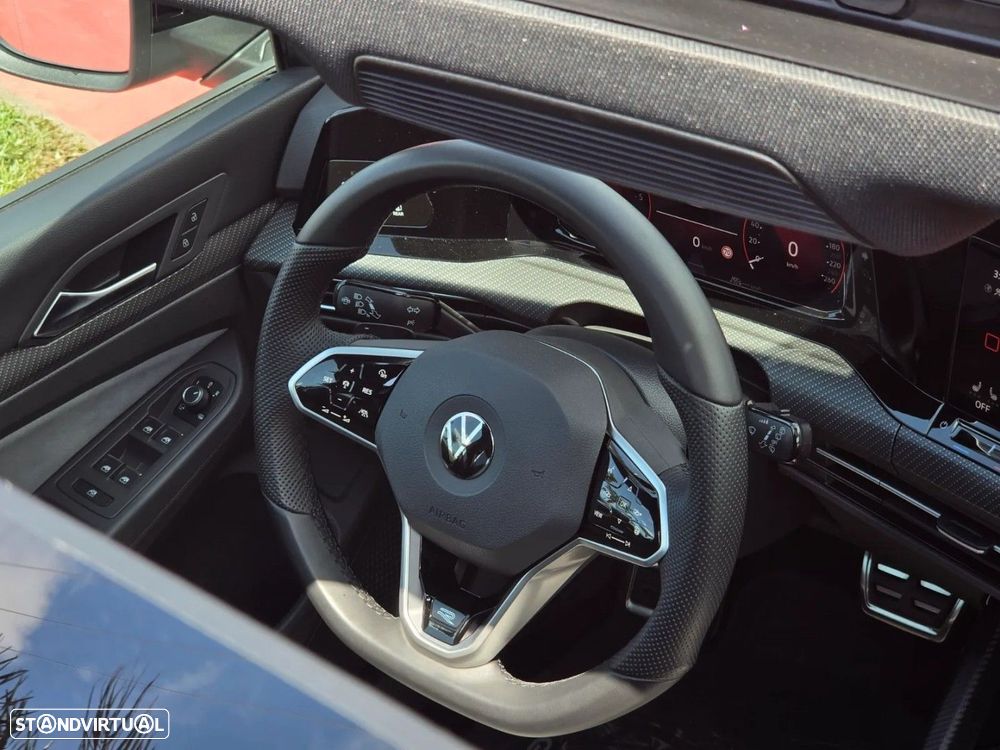 Volkswagen Golf 2.0 TDI R-Line DSG — fotografia 6