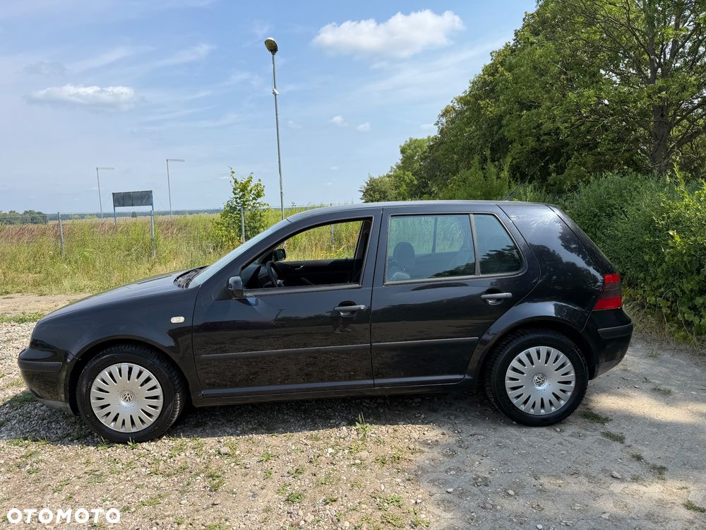 Volkswagen Golf 1.6 - 4
